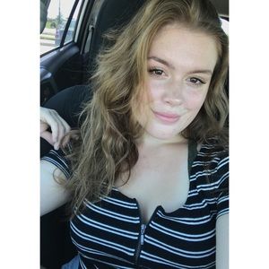 Meet your Posher, Carrie